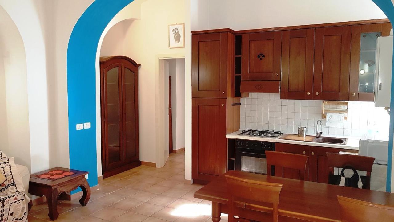 Lovely Apartment In Testaccio, Рим Екстериор снимка